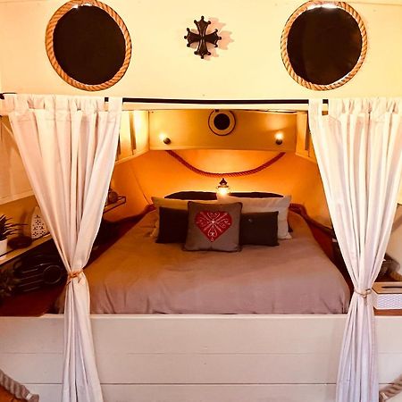 Tres Jolie Peniche A Louer Hotel Hédé Kültér fotó